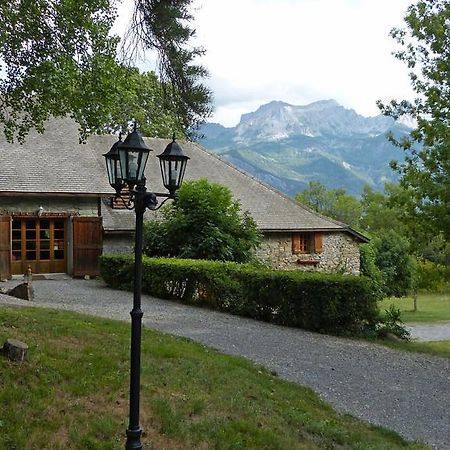 バルスロネット Domaine De Lara Bed & Breakfast エクステリア 写真