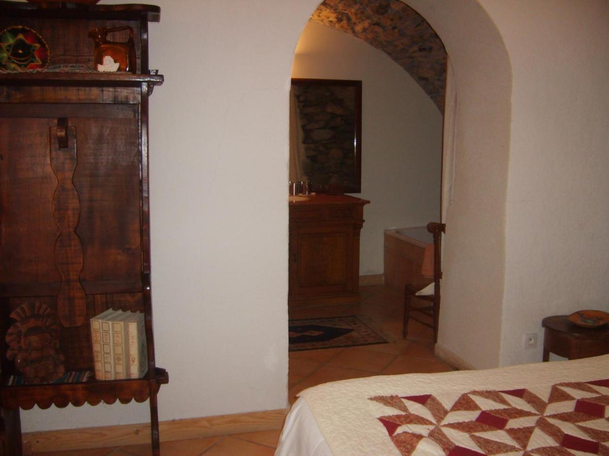 バルスロネット Domaine De Lara Bed & Breakfast エクステリア 写真