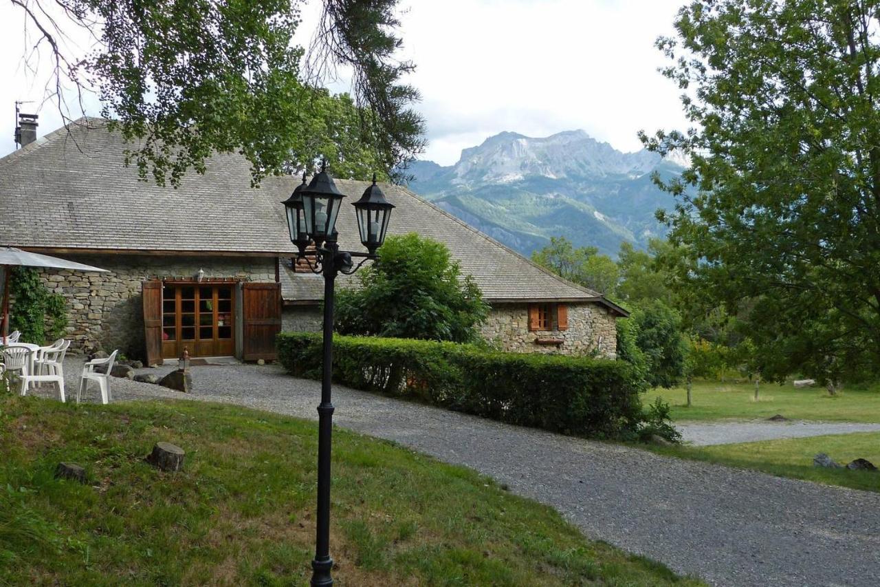 バルスロネット Domaine De Lara Bed & Breakfast エクステリア 写真