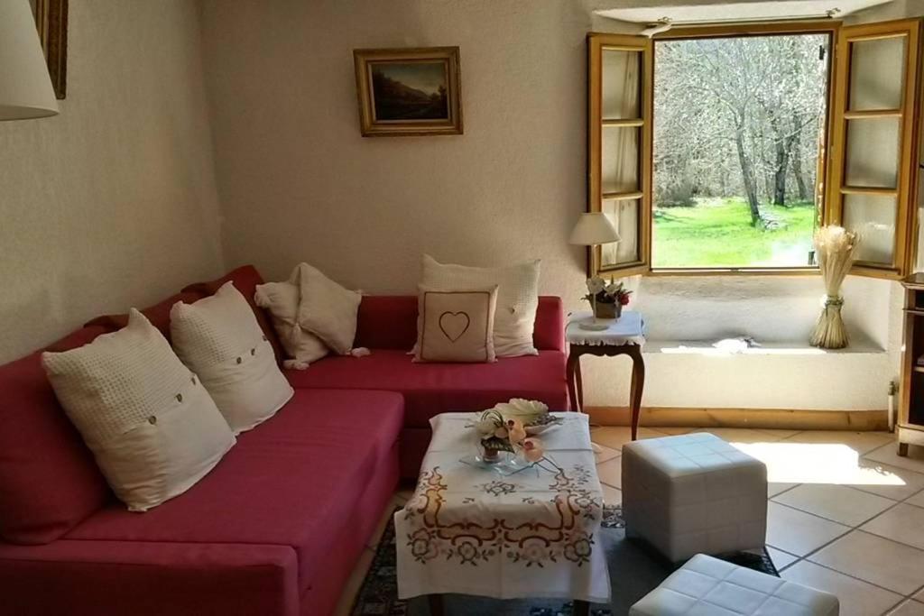 バルスロネット Domaine De Lara Bed & Breakfast エクステリア 写真