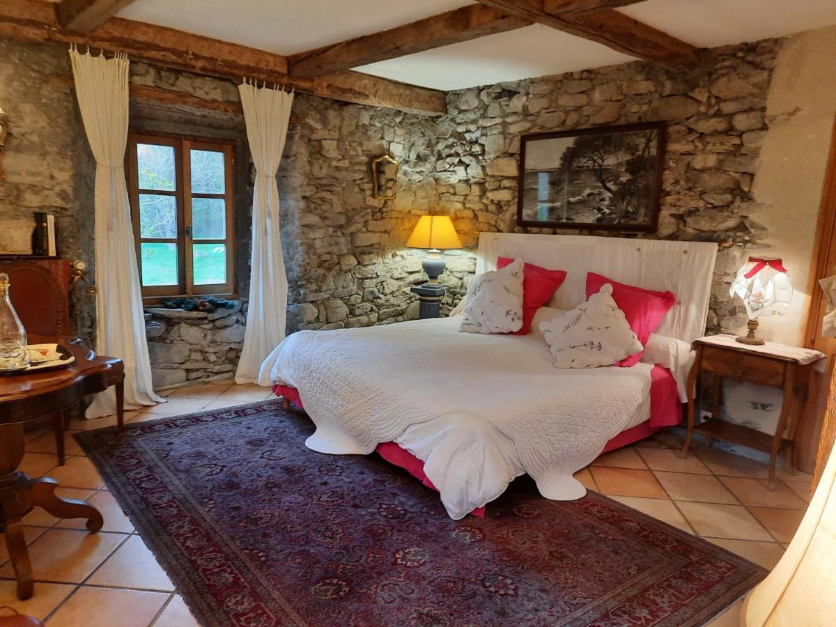 バルスロネット Domaine De Lara Bed & Breakfast エクステリア 写真