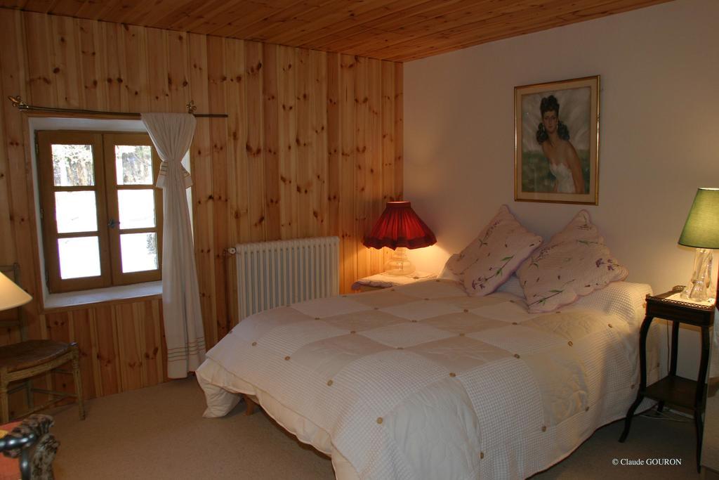 バルスロネット Domaine De Lara Bed & Breakfast エクステリア 写真