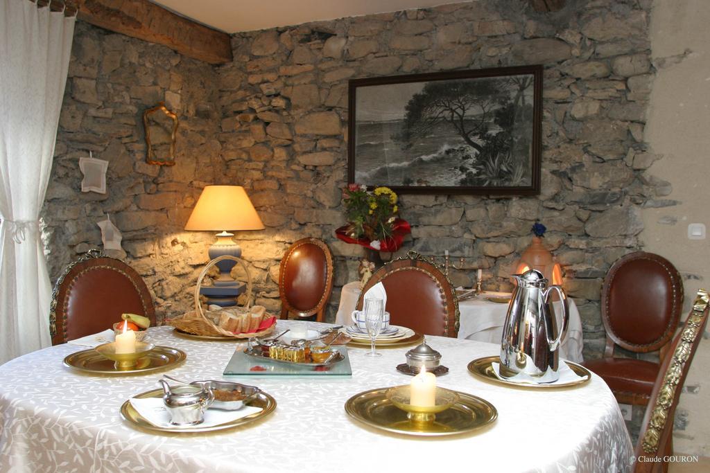バルスロネット Domaine De Lara Bed & Breakfast エクステリア 写真